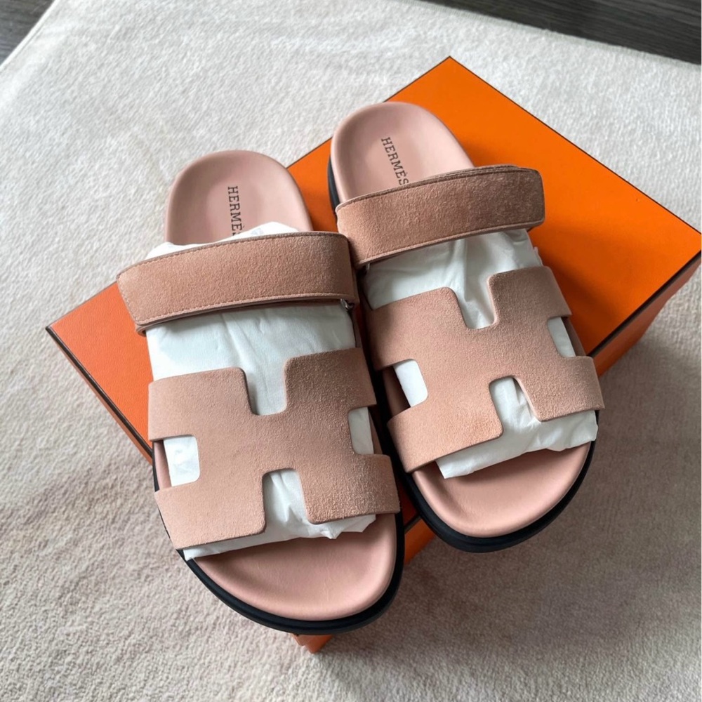 Hermès Chypre Sandals Nude Suede size 38